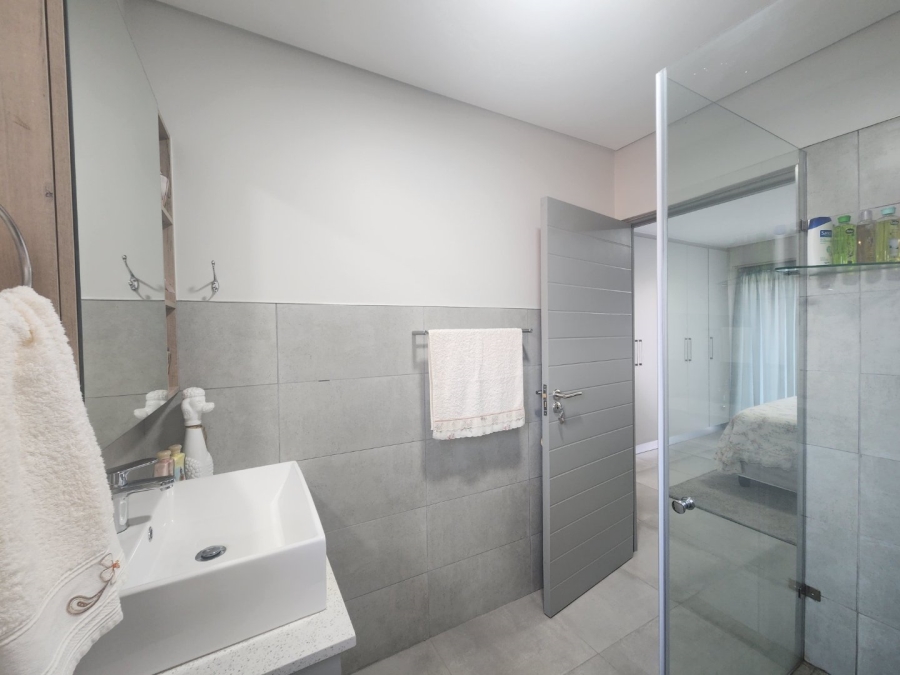 3 Bedroom Property for Sale in Dormehls Drift Western Cape